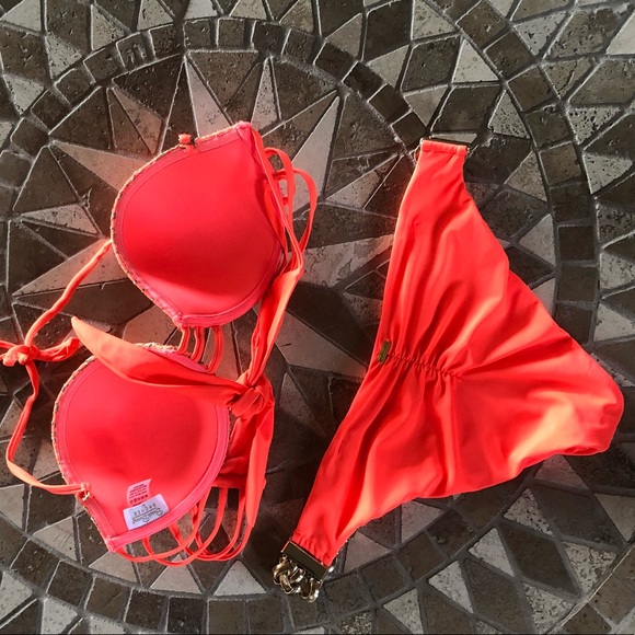 •{Beach Bunny}• MY MOMENT - Picture 6 of 7